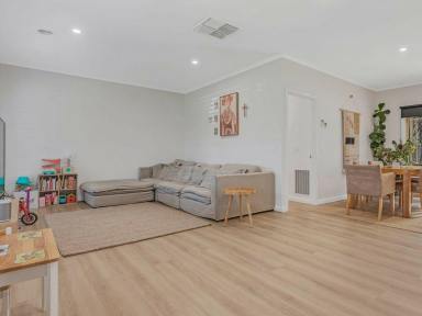 House For Lease - VIC - Echuca - 3564 - Quality and comfort in a sought-after location.  (Image 2)