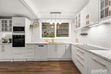 House For Sale - VIC - Healesville - 3777 - Private Lifestyle Retreat on 6,000m² (Image 2)