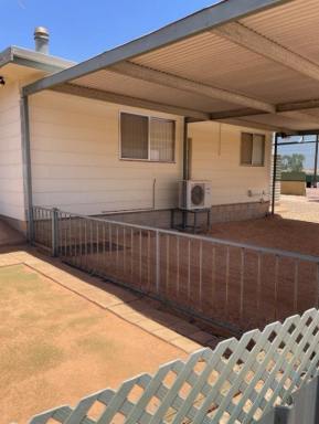 House For Sale - SA - Andamooka - 5722 - Spacious Family Home with Expansive Entertaining Areas & Scenic Outlook  (Image 2)
