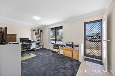 House For Sale - WA - Rockingham - 6168 - CALLING INVESTORS; DOWNSIZERS: WHAT AN OPPORTUNITY (Image 2)