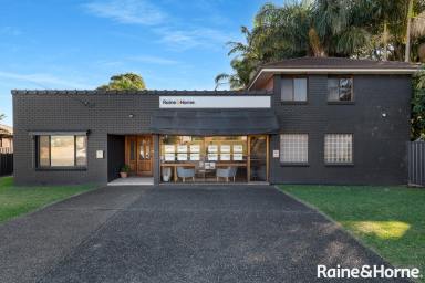 House For Sale - NSW - Shoalhaven Heads - 2535 - Home, Income & Future Flexibility  (Image 2)