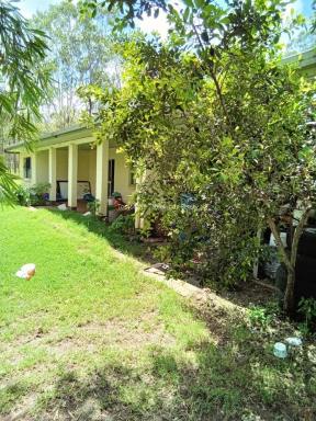 House For Sale - QLD - Millstream - 4888 - 4 bed 2 bathroom block home with over 6 acres of land  (Image 2)
