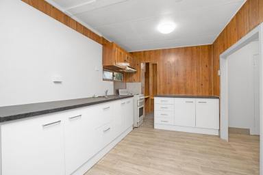 House For Lease - QLD - Park Ridge - 4125 - NO BOND... NO LOCK IN LEASE/CONTRACT... 40+ Living  (Image 2)