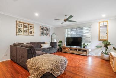 House For Sale - QLD - Macleay Island - 4184 - Conveniently located, Flexible Floorplan & Plenty of Heart (Image 2)