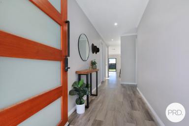 House For Sale - VIC - Leneva - 3691 - THOUGHTFULLY DESIGNED FOR MODERN FAMILY LIVING (Image 2)