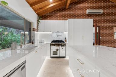 House For Sale - WA - Stoneville - 6081 - UNFORGETTABLE!!!  (Image 2)