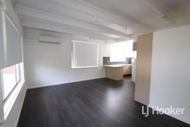Unit For Lease - NSW - Inverell - 2360 - Modern 2 Bedroom Apartment in Quiet Complex  (Image 2)