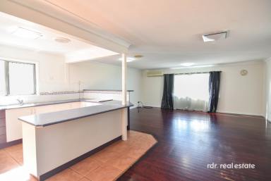 House For Sale - NSW - Inverell - 2360 - HIT THE JACK-POT  (Image 2)