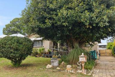 House For Sale - WA - Swan View - 6056 - Potential Plus  (Image 2)