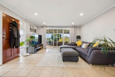 House For Sale - NSW - Gundaroo - 2620 - Where Eagles Soar & The World Slows Down (Image 2)