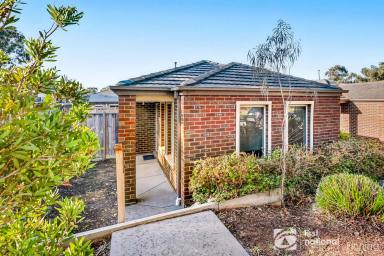 House For Sale - VIC - Cranbourne East - 3977 - PERFECT FOR FHB's, INVESTORS & DOWNSIZERS  (Image 2)