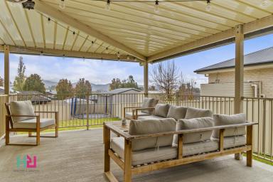 House For Sale - NSW - Lithgow - 2790 - A Spacious Family Sanctuary on 1,043m² with Exceptional Vehicle Accommodation  (Image 2)