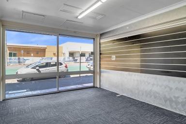 Showrooms/Bulky Goods For Lease - QLD - Toowoomba City - 4350 - Outstanding Showroom in a Outstanding Location  (Image 2)