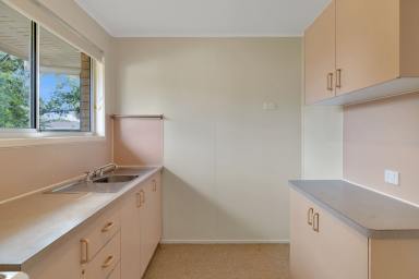 House For Lease - QLD - Rockville - 4350 - Charming 3-Bedroom House in Rockville with Spacious Yard  (Image 2)