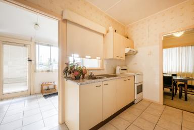 House For Sale - NSW - Grafton - 2460 - NEAT, TIDY & READY TO GO (Image 2)