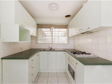 House For Lease - VIC - St Albans - 3021 - Spacious Family Living in Prime St Albans Location (Image 2)