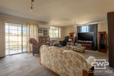 House For Sale - NSW - Glen Innes - 2370 - Space to Grow, Play & Call Home (Image 2)