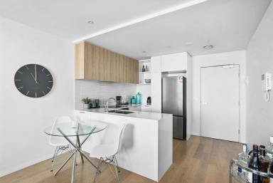 Apartment For Lease - VIC - St Kilda - 3182 - INCREDIBLE VIEWS | EXECUTIVE APARTMENT | HEART OF ST KILDA  (Image 2)