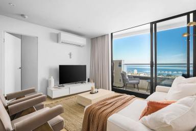 Apartment Leased - VIC - St Kilda - 3182 - INCREDIBLE VIEWS | EXECUTIVE APARTMENT | HEART OF ST KILDA  (Image 2)