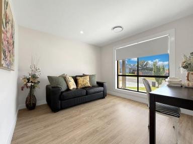 House For Sale - NSW - Young - 2594 - Sure To Impress  (Image 2)