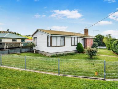 House For Sale - TAS - West Ulverstone - 7315 - Great Starter Home or Investment  (Image 2)