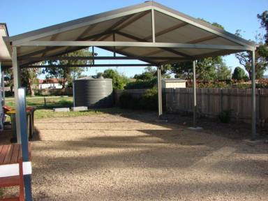 House For Lease - NSW - Scone - 2337 - WARM AND INVITING FOUR (4-5) BEDROOM HOME WITH LOT AND LOTS OF SPACE INSIDE AND OUT (Image 2)