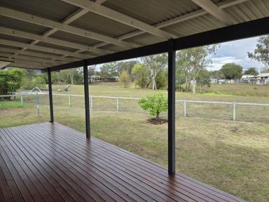 House For Lease - NSW - Scone - 2337 - WARM AND INVITING FOUR (4-5) BEDROOM HOME WITH LOT AND LOTS OF SPACE INSIDE AND OUT  (Image 2)