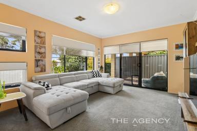 House For Sale - WA - Aveley - 6069 - Parkside Living in the Heart of Aveley  (Image 2)