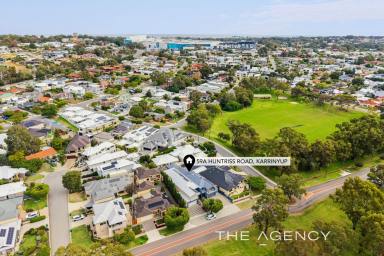 House For Sale - WA - Karrinyup - 6018 - A Lakeside Lifestyle of Leisure and Pleasure!  (Image 2)