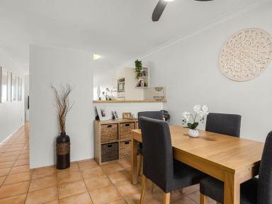 Apartment For Sale - NSW - Old Bar - 2430 - BEACHFRONT RESORT STYLE LIVING  (Image 2)