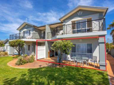 Apartment For Sale - NSW - Old Bar - 2430 - BEACHFRONT RESORT STYLE LIVING  (Image 2)