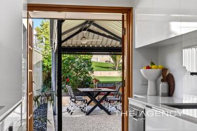 Duplex/Semi-detached For Sale - WA - Hillarys - 6025 - Coastal Perfection with Nothing Left to Do! (Image 2)
