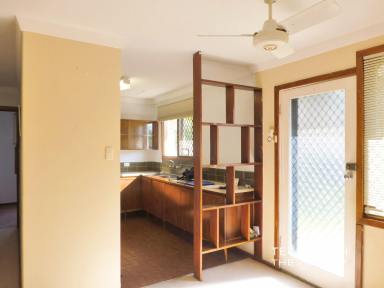 House For Sale - WA - Maylands - 6051 - PEACEFUL LIVING WITH SPACE &  CONVENIENCE  (Image 2)