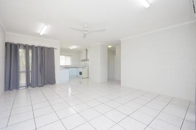 Villa For Lease - QLD - Bentley Park - 4869 - Freestanding Villa - Fully AC - Garage - Garden Shed  (Image 2)