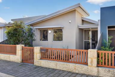 House For Sale - WA - Mandurah - 6210 - Cottage Charm Meets Modern Freedom. (Image 2)