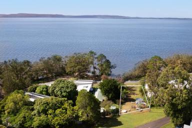 Residential Block For Sale - QLD - Boreen Point - 4565 - Rare Waterfront Opportunity in Boreen Point  (Image 2)
