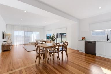 House For Sale - VIC - North Bendigo - 3550 - Contemporary Luxury Period Charm (Image 2)