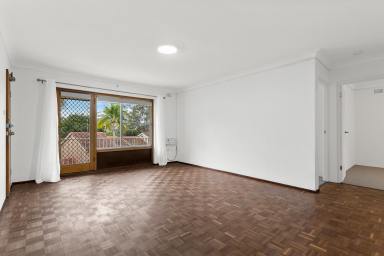 Unit For Lease - NSW - Wollongong - 2500 - Renovated Apartment in Prime CBD-Fringe Location  (Image 2)