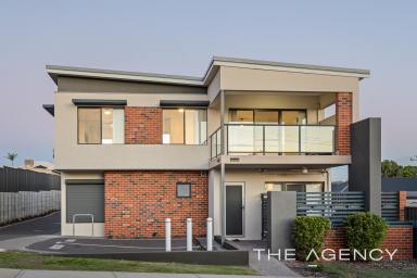 Apartment For Sale - WA - Cloverdale - 6105 - Sensational Apartment in Prime Locale!  (Image 2)