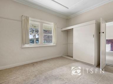 House For Sale - VIC - East Bendigo - 3550 - Renovator on a Large Block with Space, Scope and Potential  (Image 2)