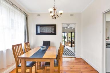 House For Lease - SA - North Brighton - 5048 - Stunning Large Home in Prime Location! (Image 2)