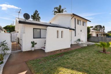 House For Sale - NSW - Dareton - 2717 - MOVE STRAIGHT IN. (Image 2)