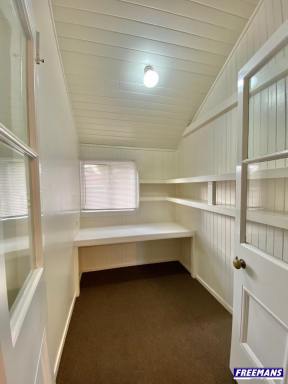 House For Lease - QLD - Kingaroy - 4610 - Timber Home Close to School and CBD (Image 2)