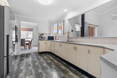 House For Lease - NSW - Raymond Terrace - 2324 -   (Image 2)