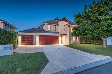 House For Sale - WA - Burns Beach - 6028 - TRI-LEVEL BEACHSIDE BLISS !!  (Image 2)