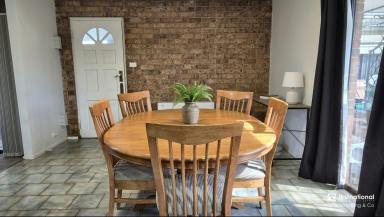 House For Sale - NSW - Moama - 2731 - Prime Moama Position with Endless Potential  (Image 2)