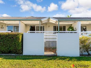 Unit For Sale - NSW - Batehaven - 2536 - Coastal Investment Gem - Less Than 120m to the Beach (Image 2)
