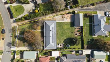 House For Sale - VIC - Nagambie - 3608 - A Family Dream  (Image 2)