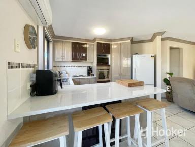 Duplex/Semi-detached For Lease - NSW - Inverell - 2360 - Modern Low Maintenance Duplex on Ross Hill  (Image 2)