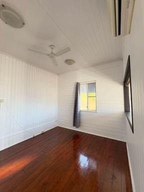 House For Lease - QLD - Koongal - 4701 - Riverside Living with Fishing at Your Doorstep (Image 2)